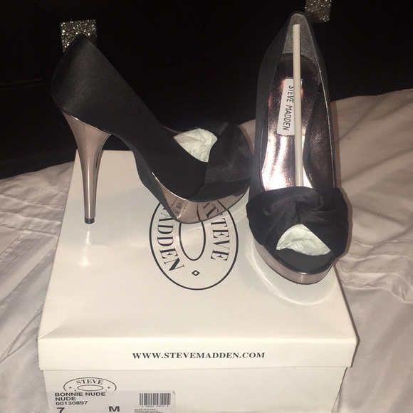 STEVE MADDEN BONNIE PUMPS SIZE 7 M width - Picture 2 of 8